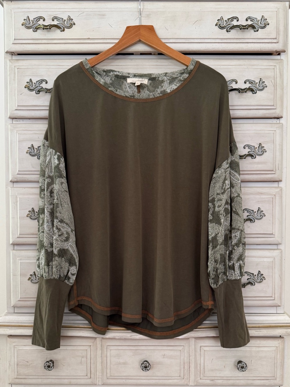 Vici Olive Boho Contrast Sleeve Top